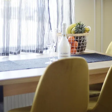 Apartma Rubis Apartment *